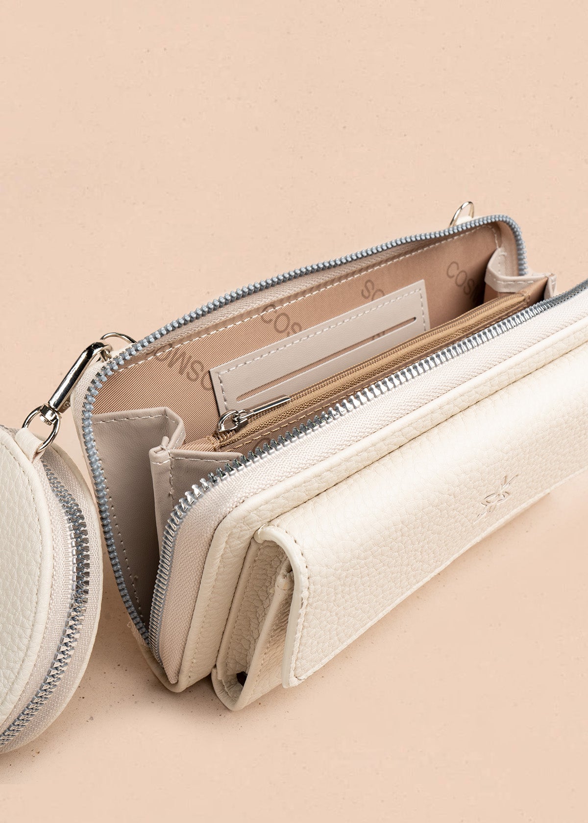 Porta celular con monedero circular color beige 106848
