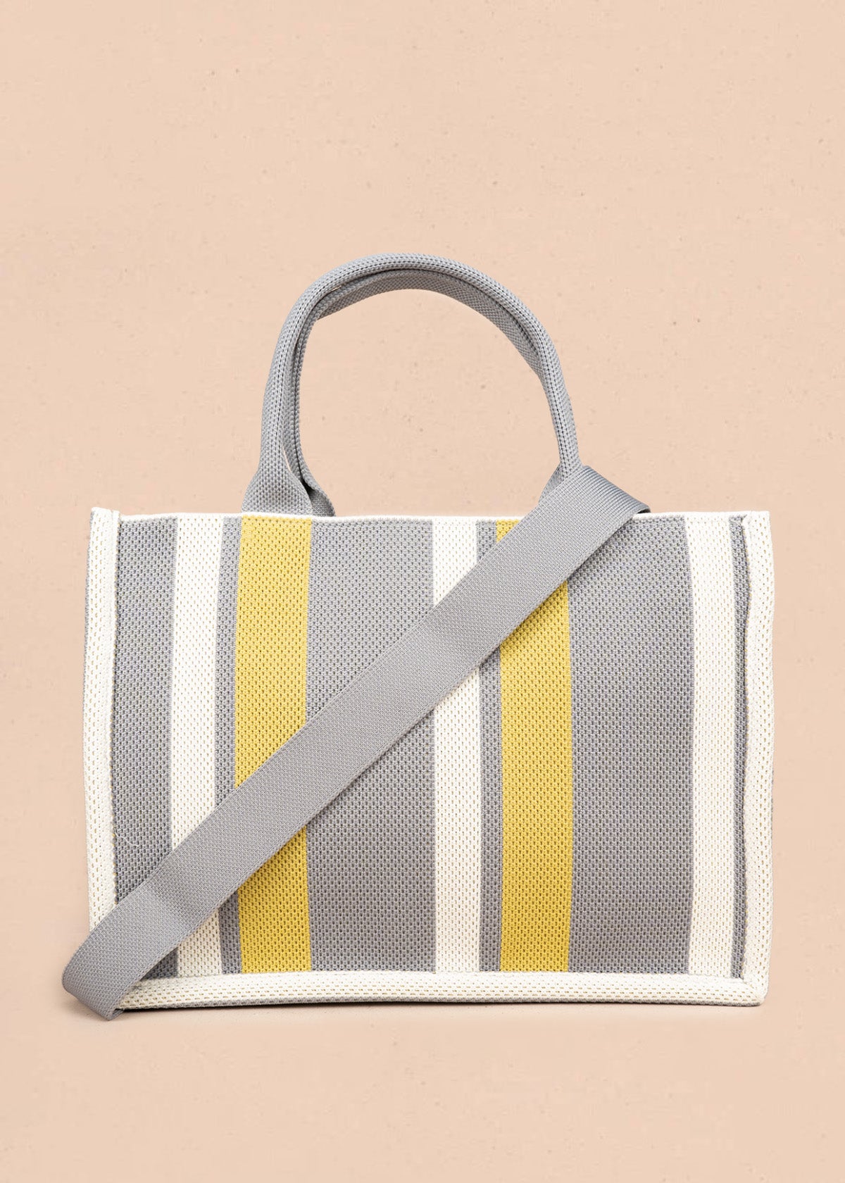 Bolso en textil color gris con rayas 106917