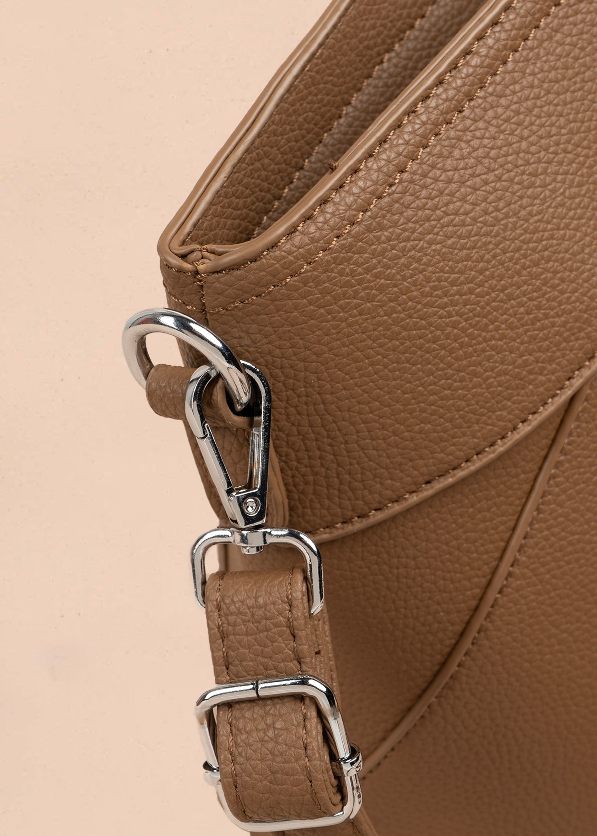 Bolso shopping color tabaco 106976