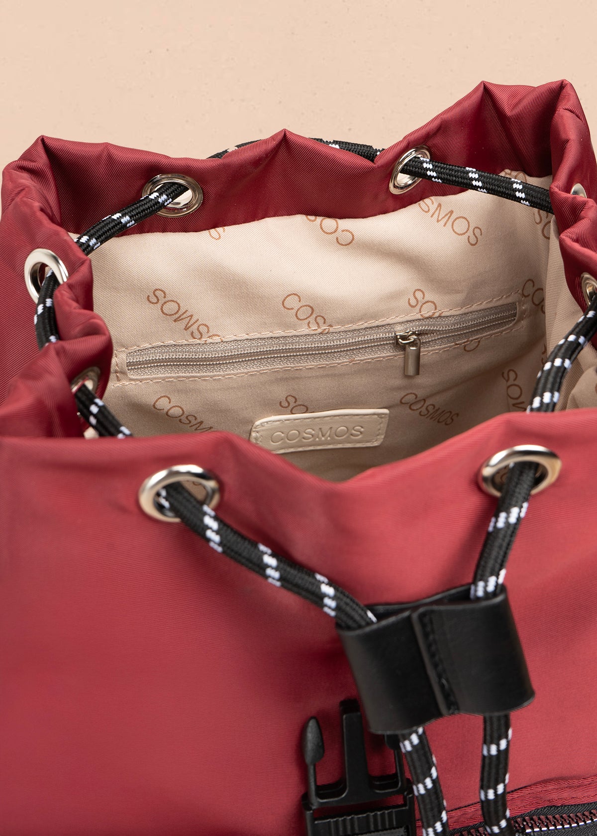 Morral color vinotinto con bolsillo frontal y laterales 106977