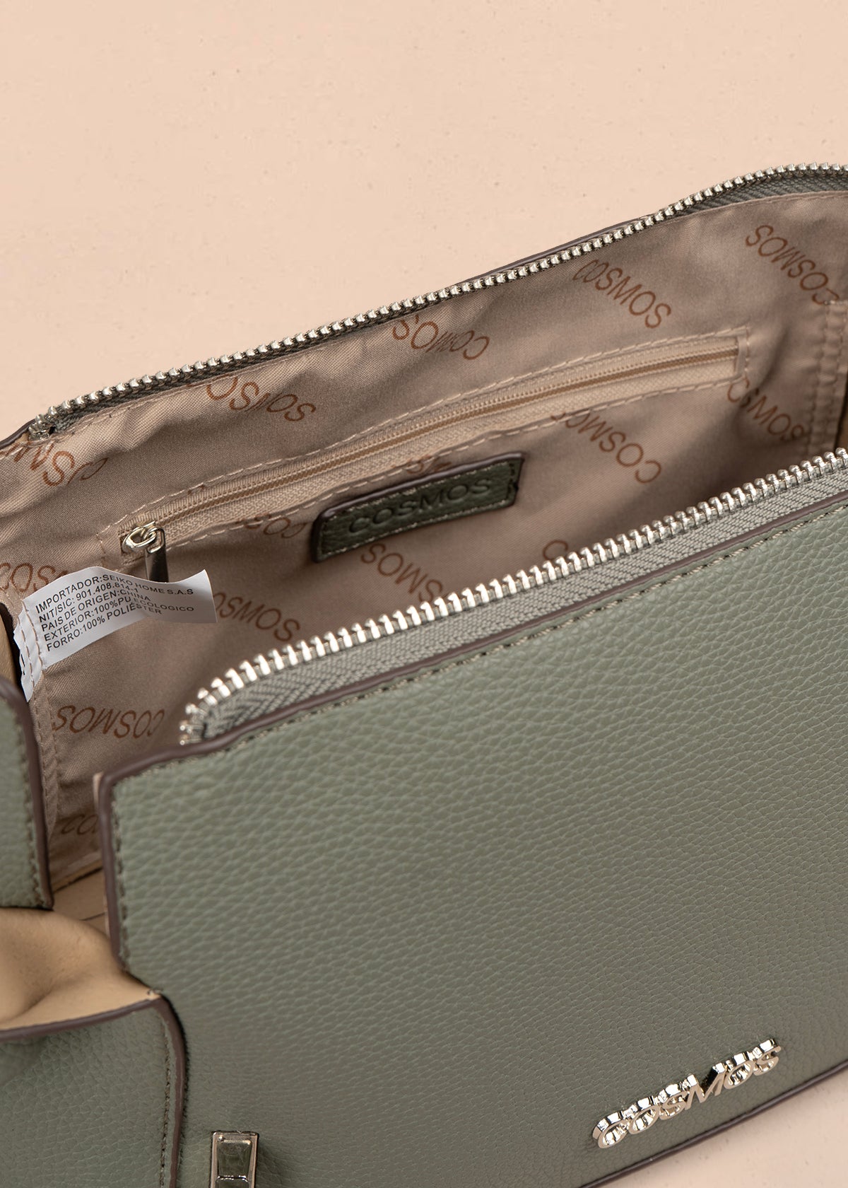 Bolso tipo cartera color verde con broche frontal 106985