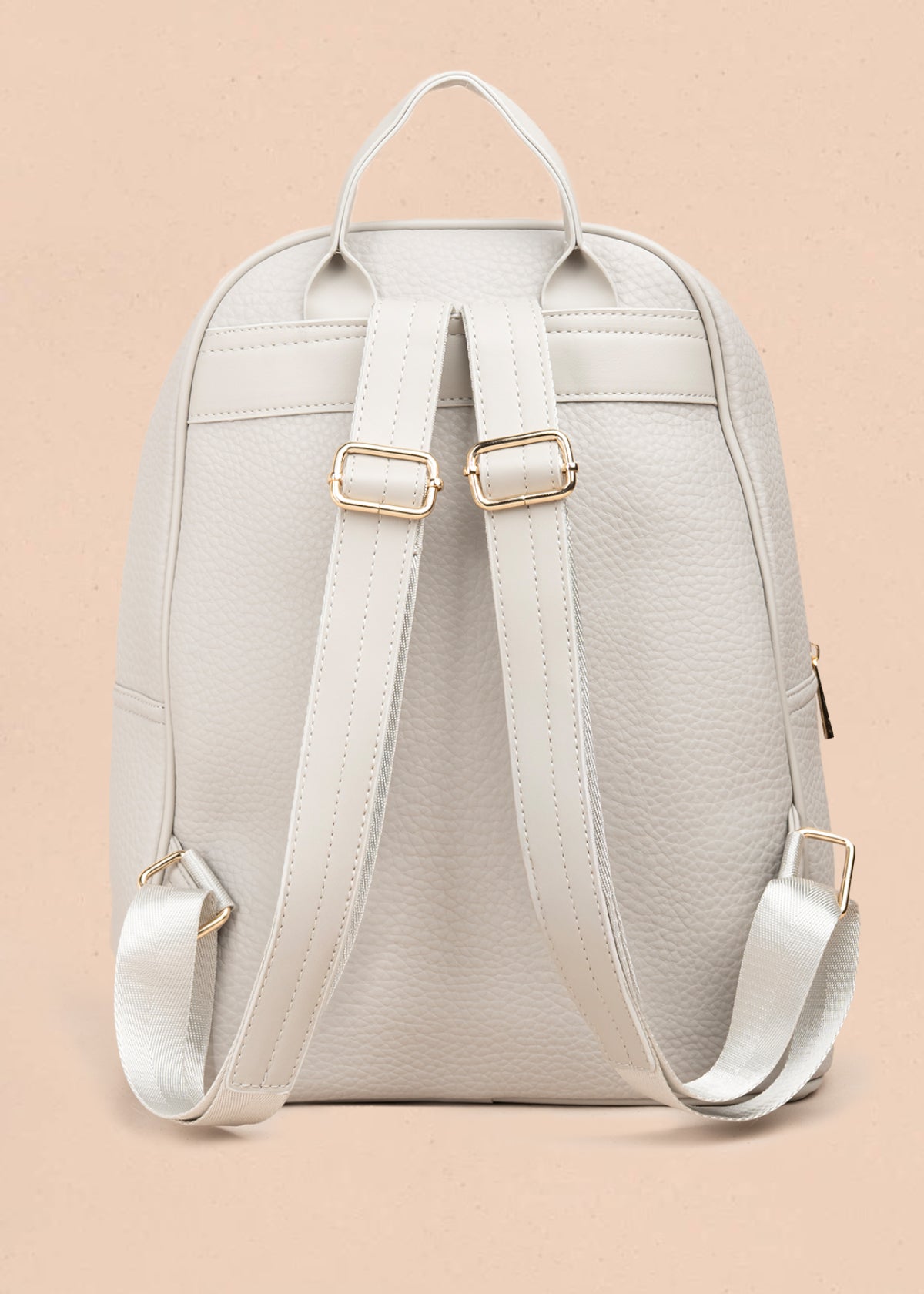 Morral casual color gris con cierre frontal 106986