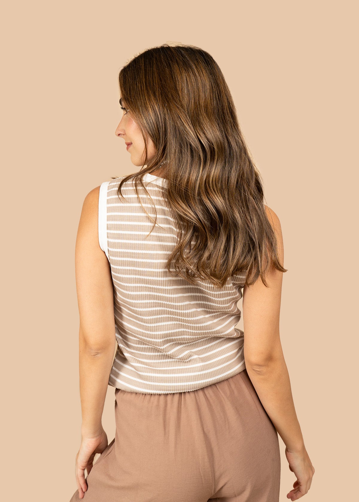Camiseta a rayas horizontal color camel 107036