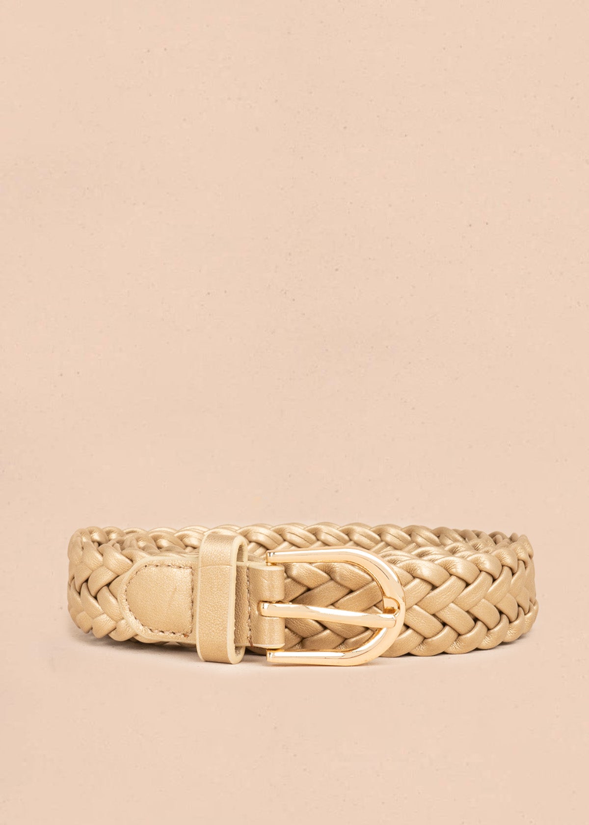 Cinturón tejido trenzado color dorado con hebilla semi redonda dorada 107285